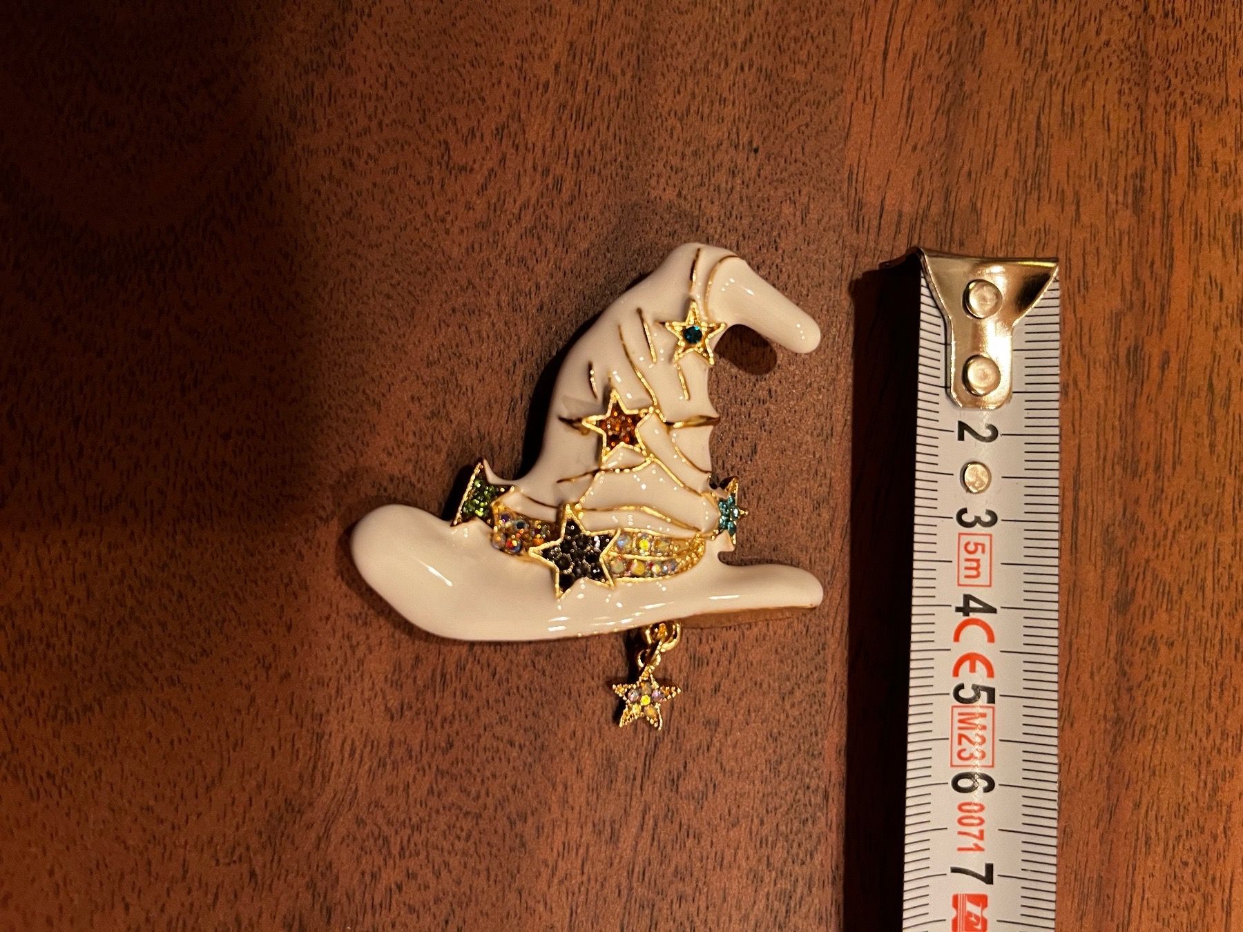 Spille & Fermagli: Brosche Hexenhut mit Strass – Nuovo e nell'imballaggio originale da Gams venduto da Mariawicca 6
