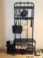 Garderobe Schwarz – Sehr guter Zustand