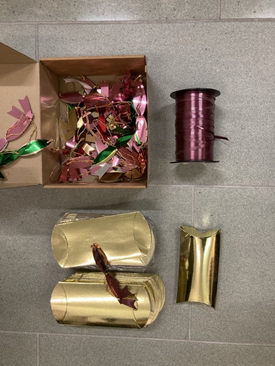 Alle Dekorationen: Verpackungsmaterial – Neu (gemäss Beschreibung) aus kloten von Goodding