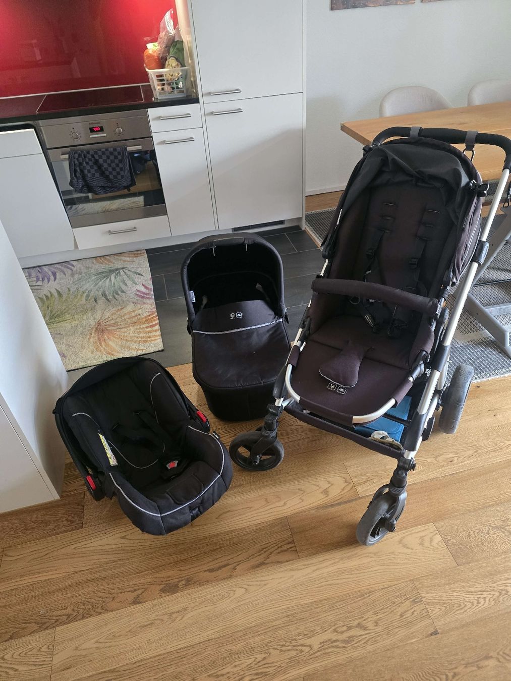 ABC Design Carrozzine: ABC Design Kinderwagen 4er. Set mit isofix  – Usato da Spreitenbach venduto da 21-GKE