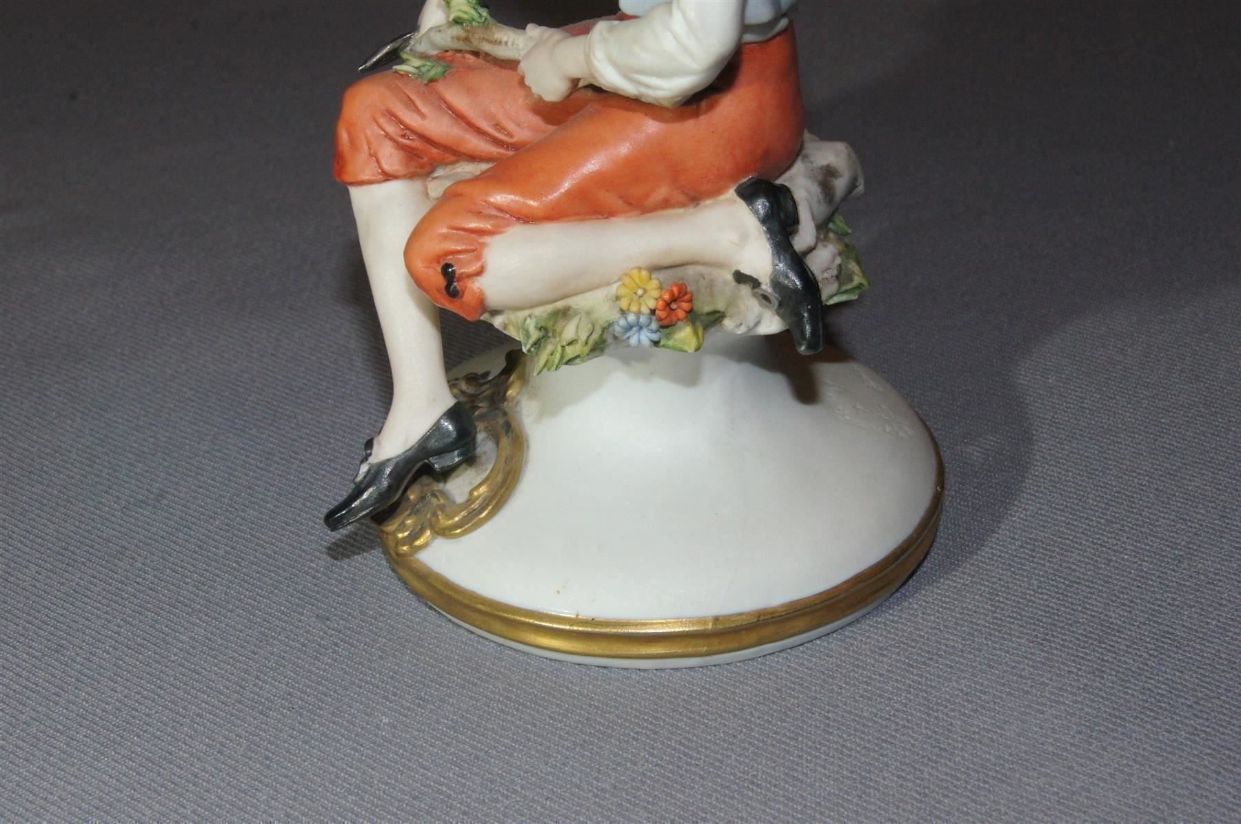 Statuette: Junge schneidet Stecken überm Knie – Usato da Geroldswil venduto da ARTEFACTO 5