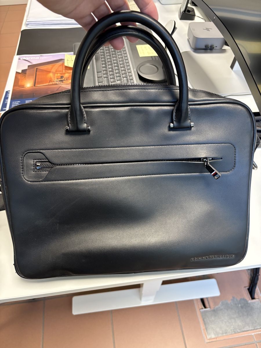 Tommy Hilfiger Borse: Sacoche Thommy Hilfiger – Usato da Chêne-Bougeries venduto da jool