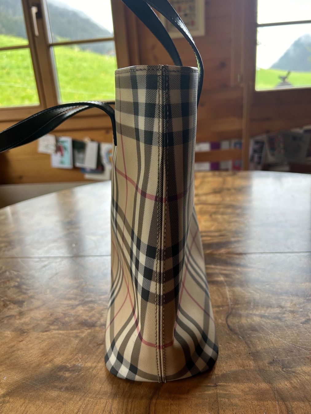 Burberry Sacs femmes: Burberry Shopper – D'occasion à Gstaad par Simis8 1