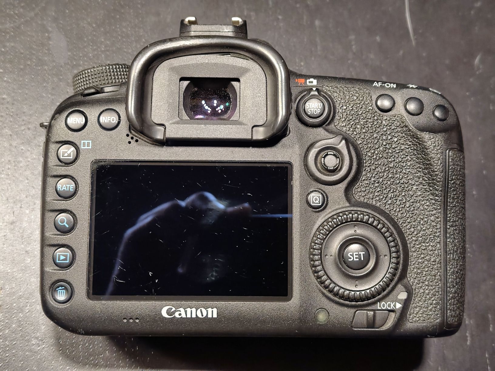 Canon Kamera: ! Défectueux ! Canon EOS 7D MKII  – Defekt aus Haute-Nendaz von vin_fm7p 1