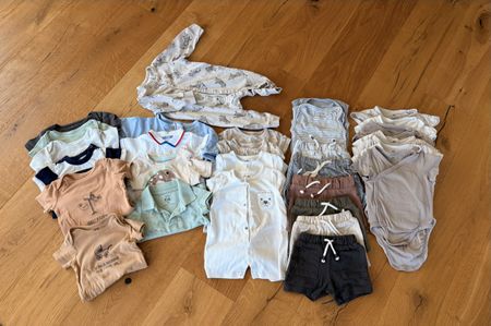 Baby Kleidung Set Grösse 68, guter Zustand