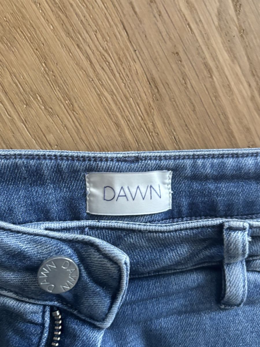 Jeans: Jeans Dawn-Dew Flared Medium Blue W29/L30 – Usato da Luzern venduto da sumsili 2