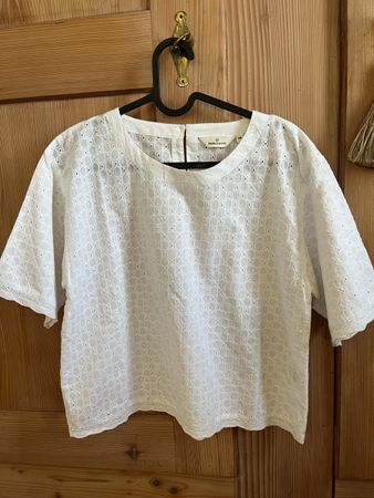 Bluse von Basic apparel, XS, bestickt. Neuwertig