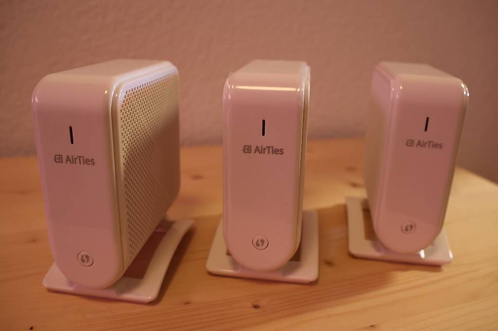 WiFi: 3× Quickline AirTies WLAN Plus Mesh-Adapter – D'occasion à Bannwil par gele22