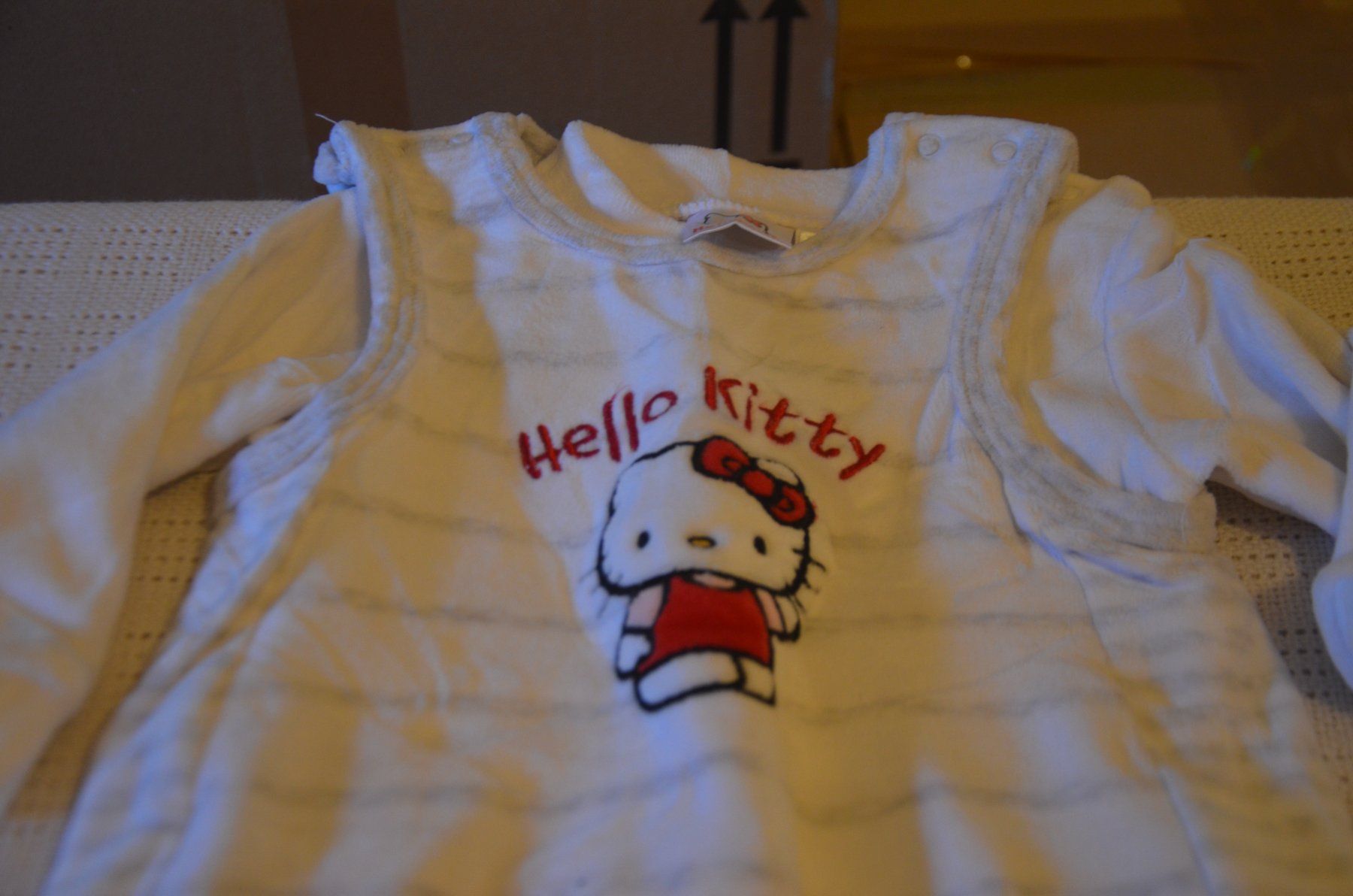 Pigiama & Simili: TAILLE 62 - PIJAMA HELLO KITTY – Usato da Chiasso venduto da Dolly015 1