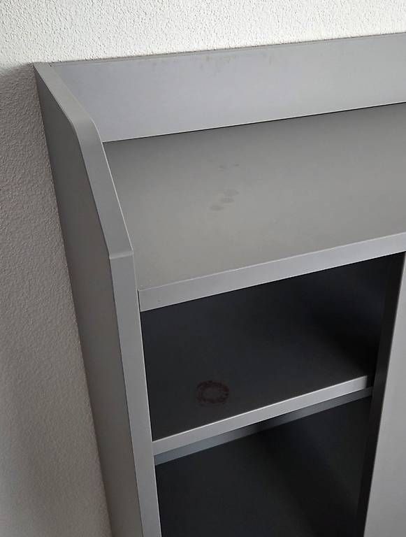 Vetrine: IKEA HAUGA Vitrine / grau / 105x116x36 cm – Usato da Zollikofen venduto da wiktor_krz 3