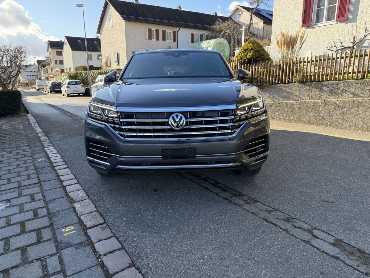 VW Automobili: VW Touareg Elegance 3.0 TSI – Usato da Schaffhausen venduto da Ozi95 1