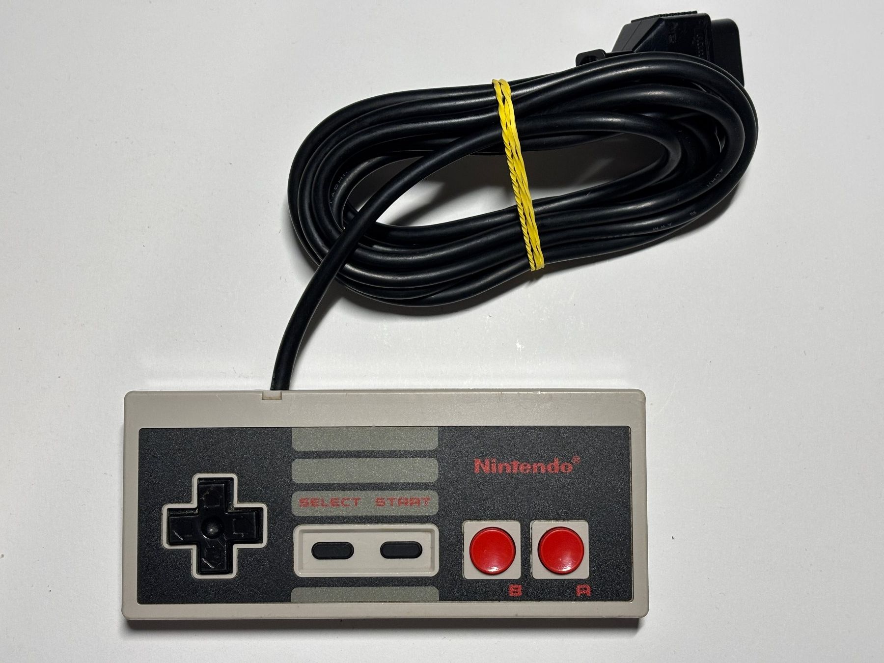 Nintendo Manettes: NES - Controller – D'occasion à Allschwil par Bullach