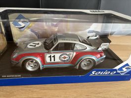 Porsche 911 RWB Martini Racing 1/18 Solido