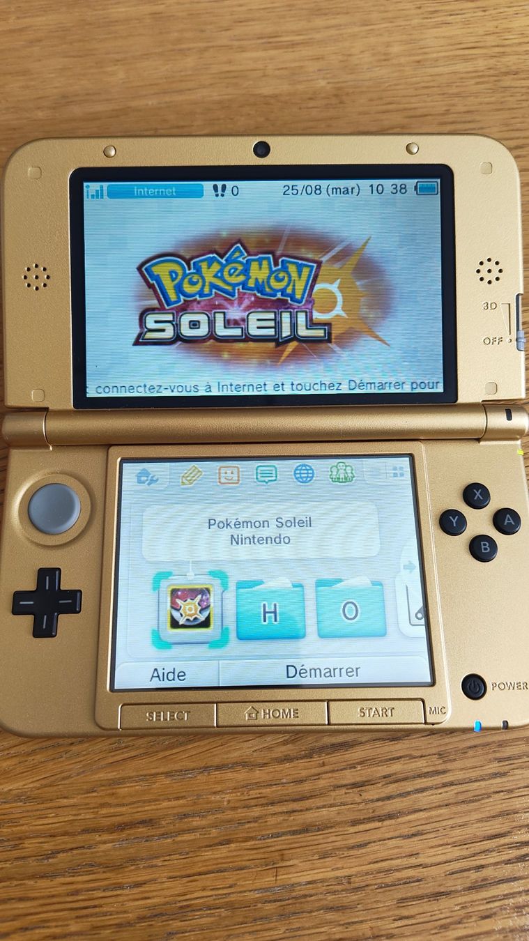 Nintendo Consoles: Nintendo 3DS XL collector Zelda A Link Between Worlds – D'occasion à Genève par Neomatt 1