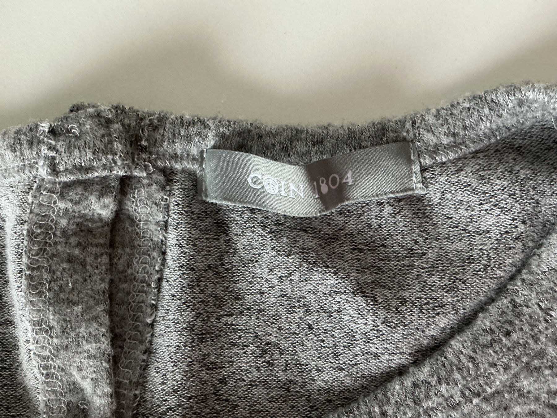 Maglioni & Felpe: Pulli/Oberteil Damen – Usato da Triesen venduto da boston7 1
