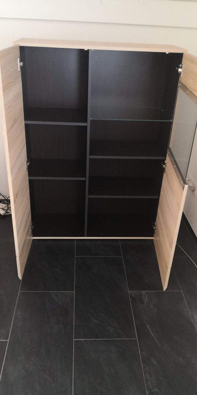 Schränke: Vitrinenschrank – Gebraucht aus Schwyz von fre_v8g9 1