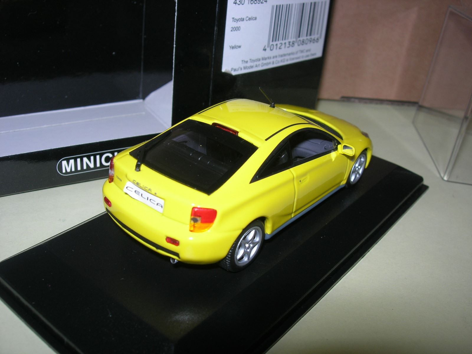 Miniature Voiture Toyota Celica 2000 échelle 1/43 - Minichamps