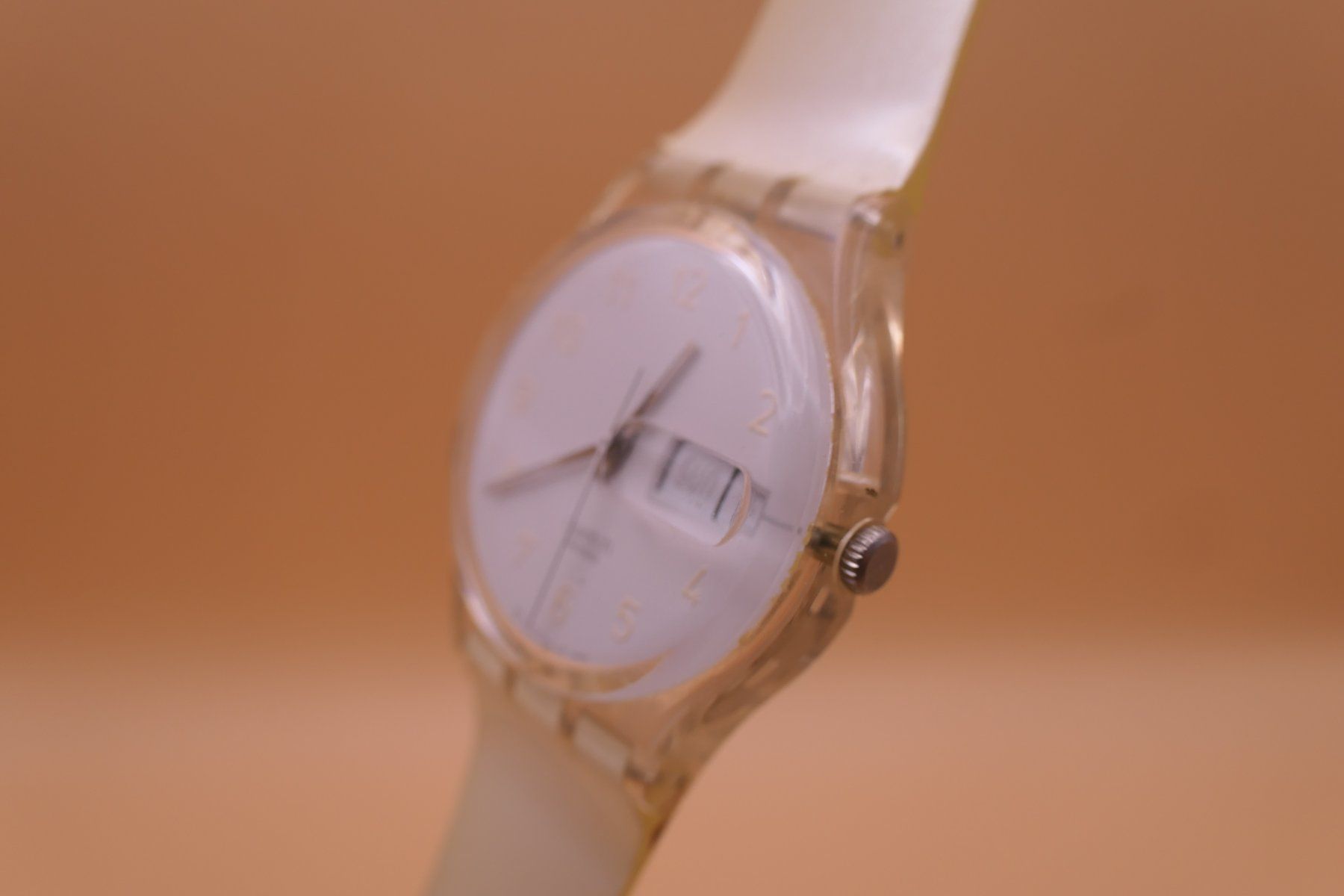 Swatch Uhren: Swatch Gent "SNOWCOVERED" GK733, neue Batterie – Gebraucht aus Thun von CHRONOTIKA 1