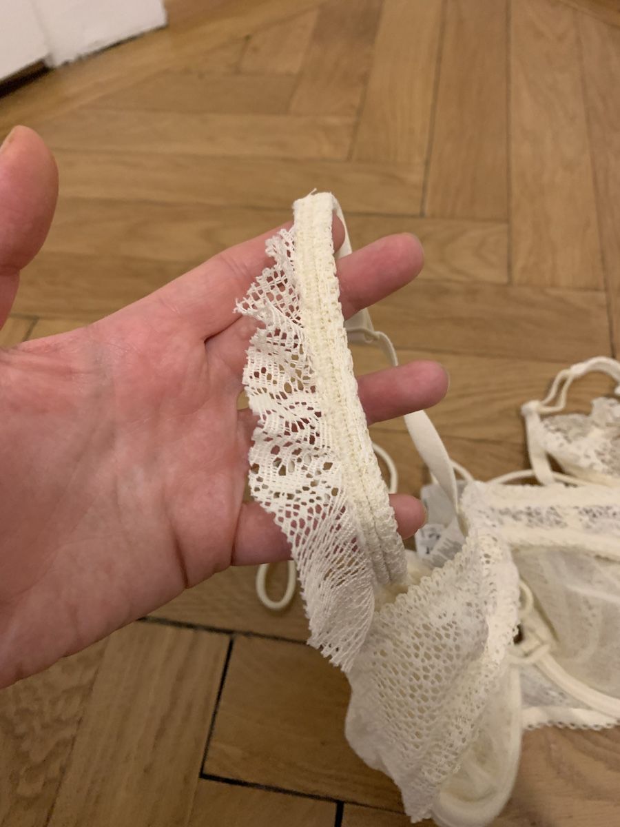 Tezenis Altra biancheria intima: Ensemble en dentelle jaune beurre tezenis  – Nuovo e nell'imballaggio originale da Genève venduto da rez_c6c6 6