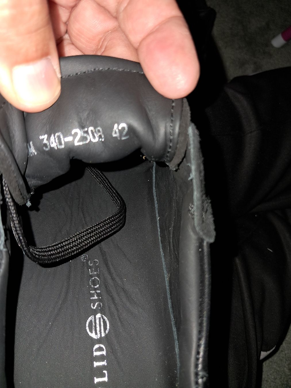 Chaussures hommes: Solid Shoes Herrenschuhe Grösse 42 schwarz neu – Neuf avec emballage d'origine à Bassersdorf par kid_fm98 1