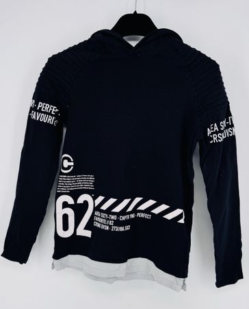 # BOY - Pullover Gr. 134/140 #