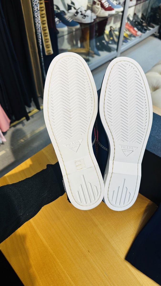 Prada Scarpe da uomo: Prada Herren Schuhe NP 640.- – Nuovo e nell'imballaggio originale da Lachen SZ venduto da HelvetiaLuxury 6