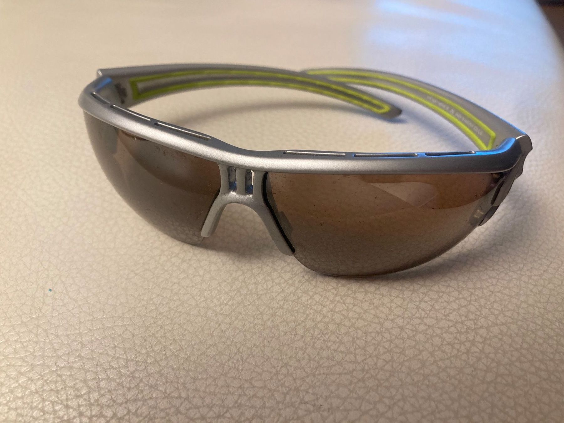 Adidas Occhiali & Lenti: Adidas Sportbrille mit Etui gebraucht – Usato da Münchenbuchsee venduto da Joedeler 4