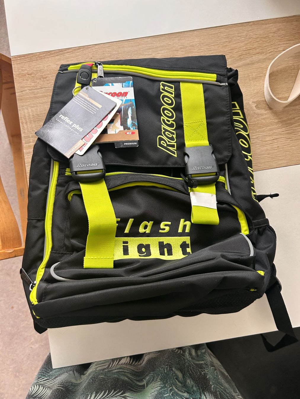 Racoon Rucksäcke: Racoon Schulthek reflex plus NEU – Neu (gemäss Beschreibung) aus Horgen von Sunshine_12399 1
