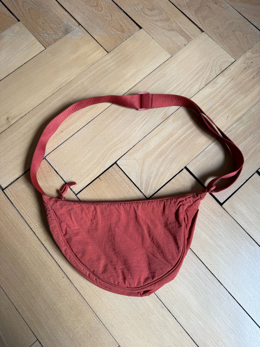 Uniqlo Borse: UNIQLO - Umhängetasche orange-rot – Usato da Zürich venduto da Diazaio