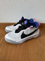 Nike Space Jam Sneaker mit Unterschrift von NBA Spieler