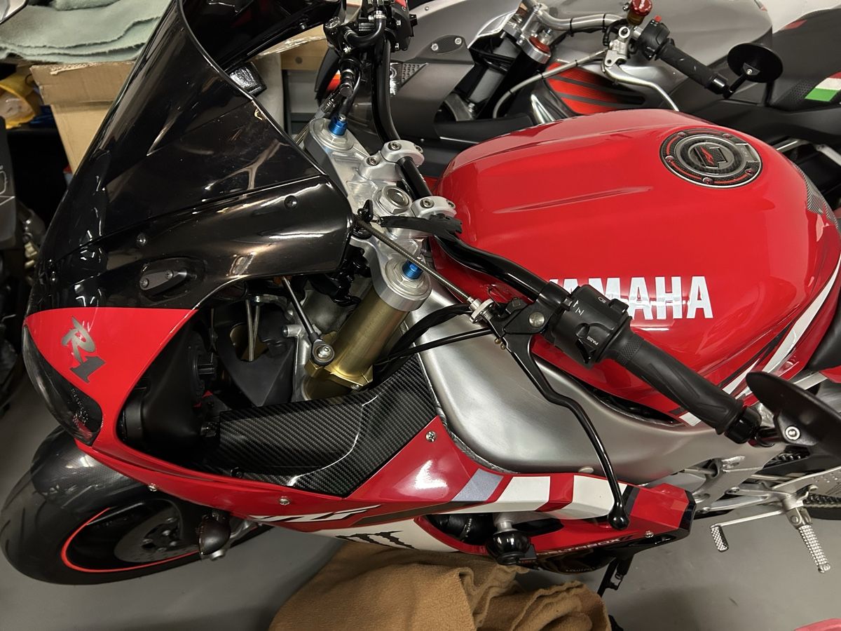 Yamaha Strada: Yamaha R1 RN04 TOPZUSTAND – Usato da Gränichen venduto da Stress5 7