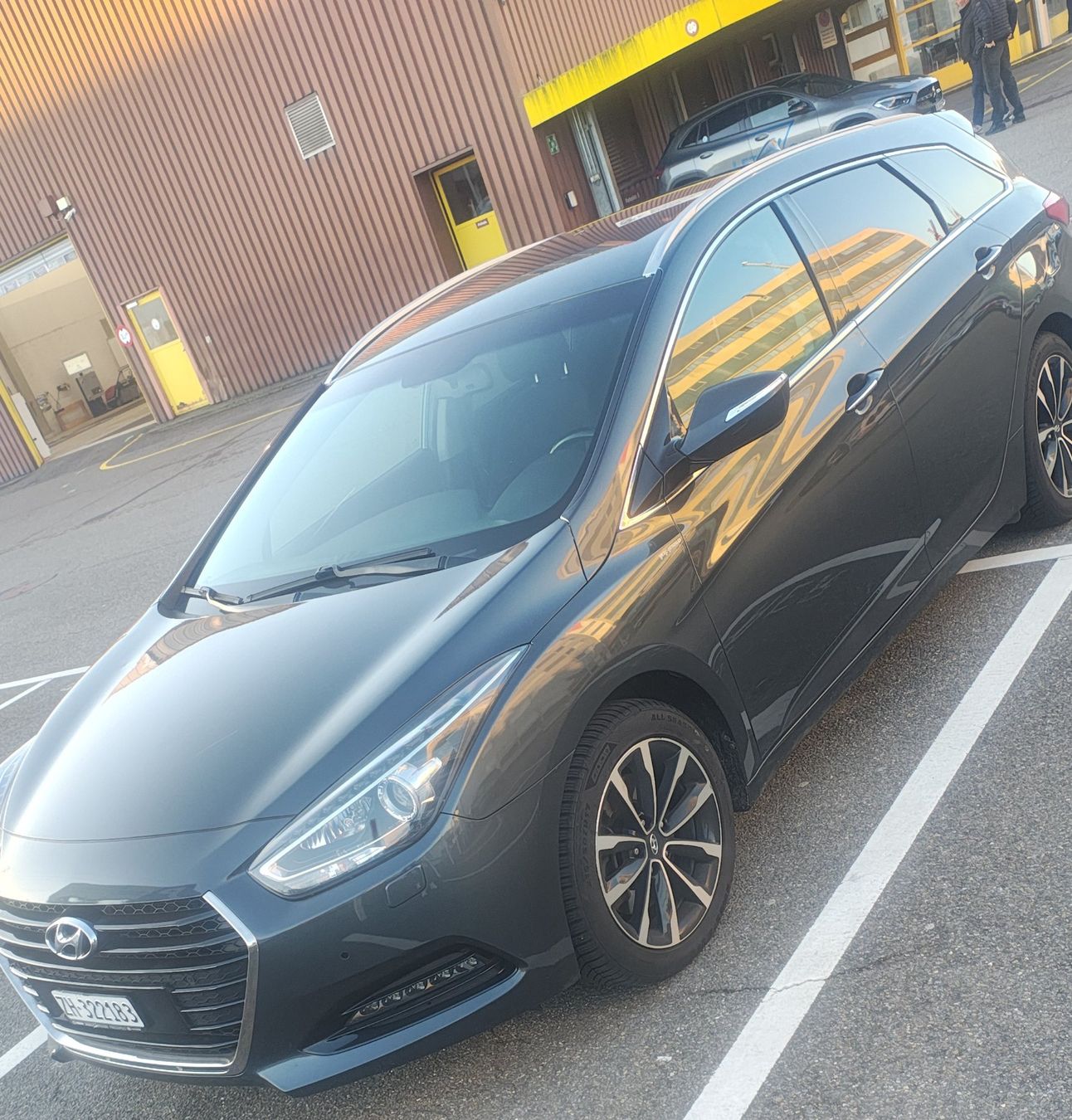 Automobili: HYUNDAI I40 1.7CRDI – Usato da Kloten venduto da czester.kr 1