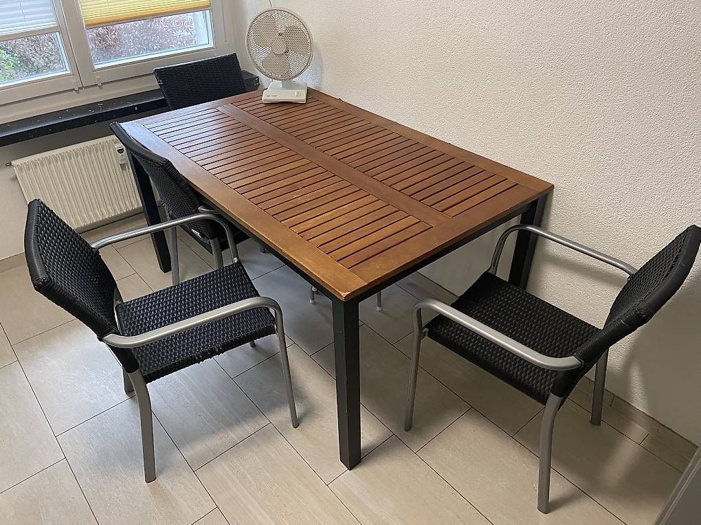 Set di tavolo e panche: Gartentisch mit 4 Stühlen – Usato da Reinach BL venduto da Conte09 1