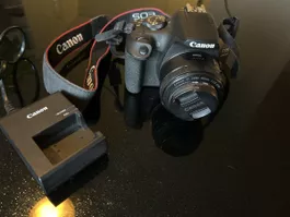 Canon eos 2000D mit canon ef 50mm f/1.8 stm Objektiv
