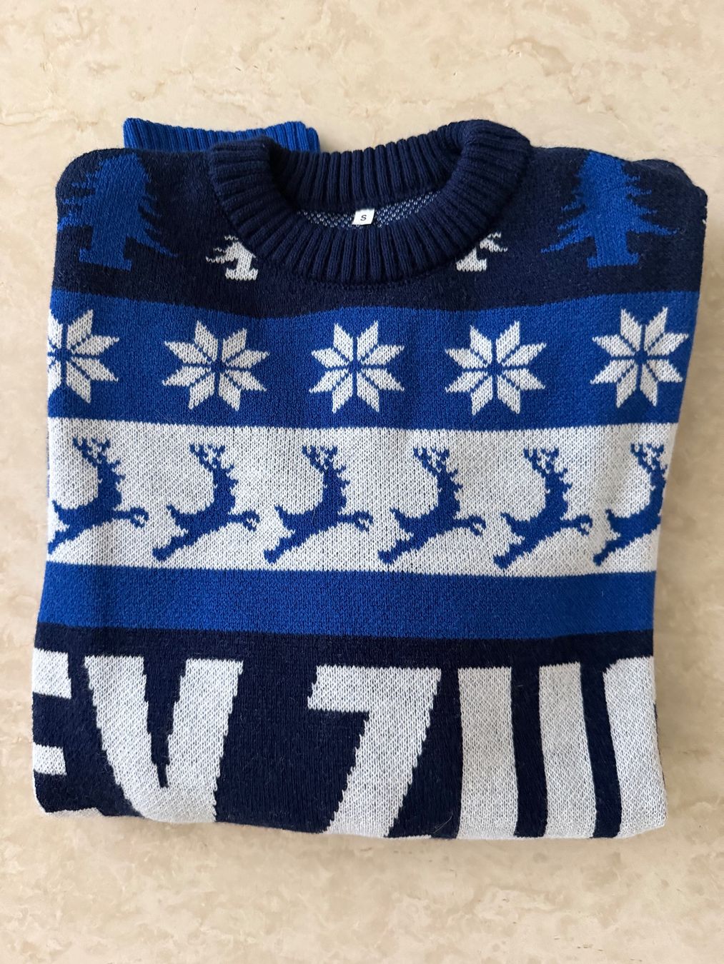 Pullover & Sweatshirts: EVZ Ugly Christmas Pulli, Grösse S – Gebraucht aus Hünenberg von Rebelangellola 2