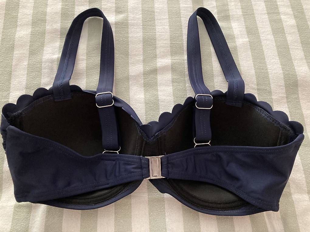 Costumi da bagno & Bikini: Bikini bleu marine, taille 38, bonnet 85B – Usato da Bex venduto da IdaComina 3