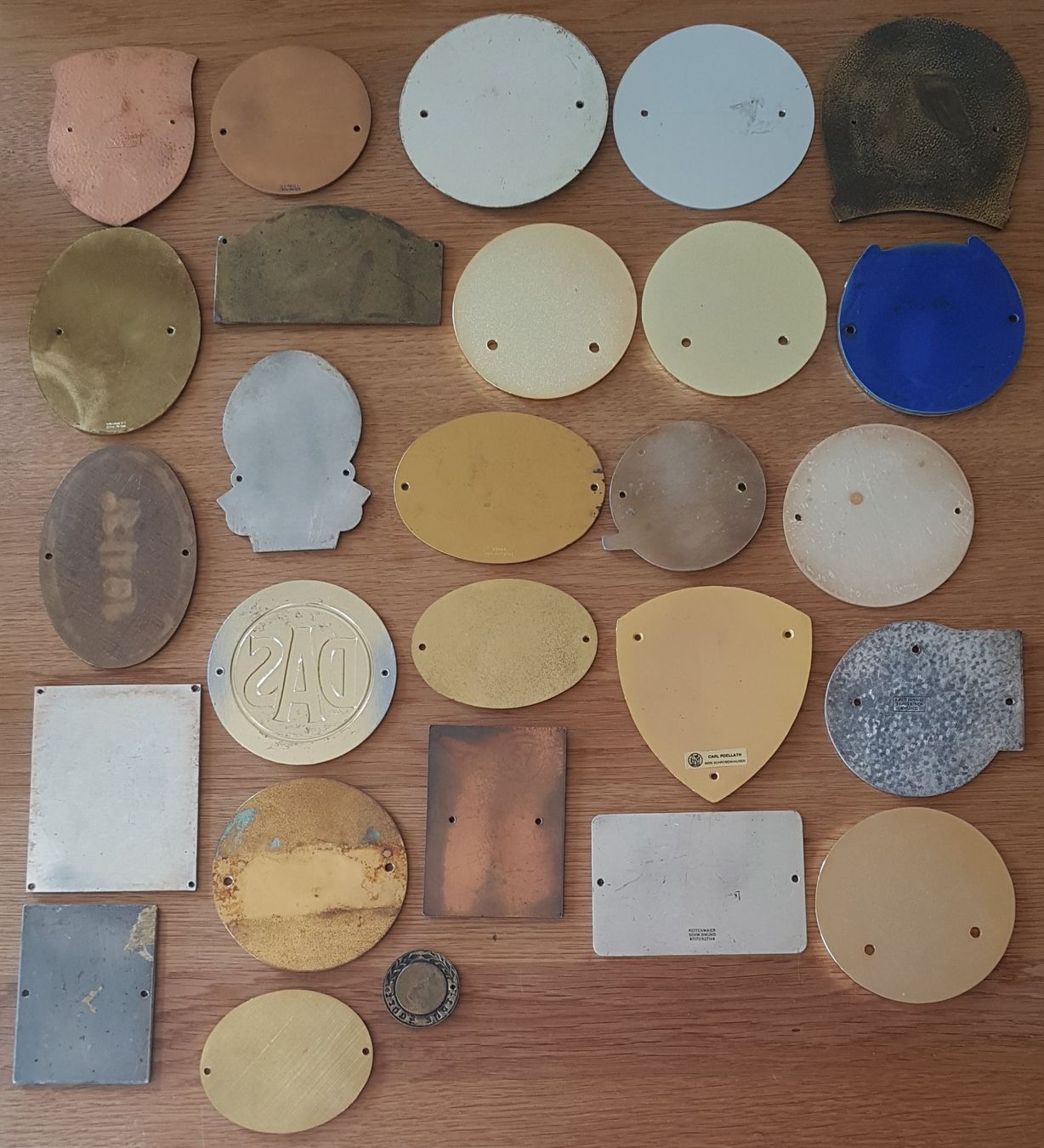 Plaquettes & Badges: Automobil Plaketten – D'occasion à Neuchâtel par Blondy_73 1