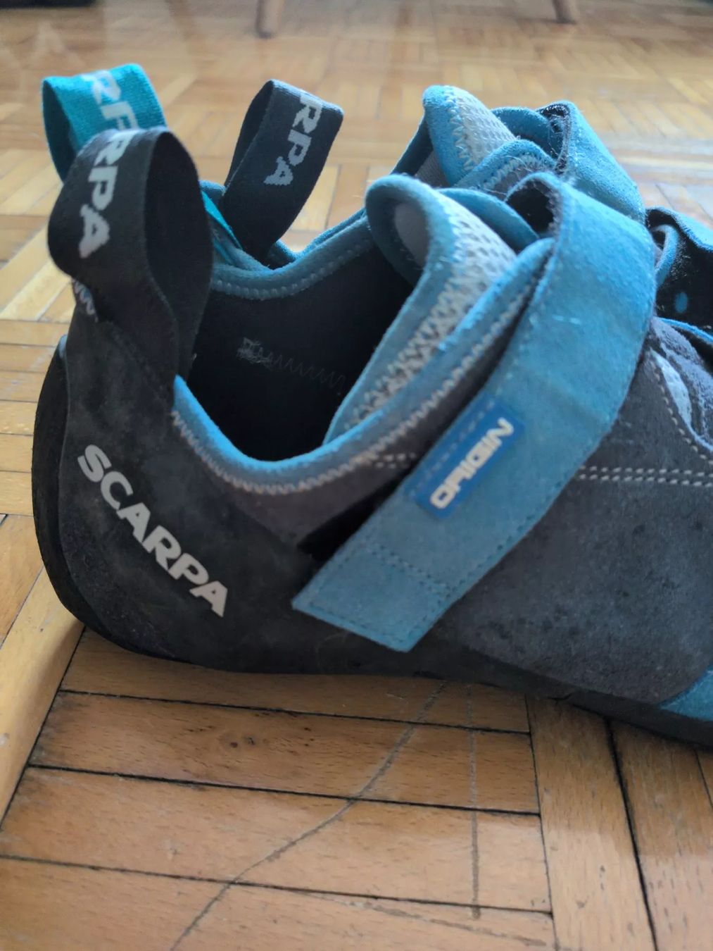 Scarpa Scarpe da uomo: Scarpa Origin Kletterschuh Grösse 44 Männer – Usato da Pratteln venduto da ilouh 1