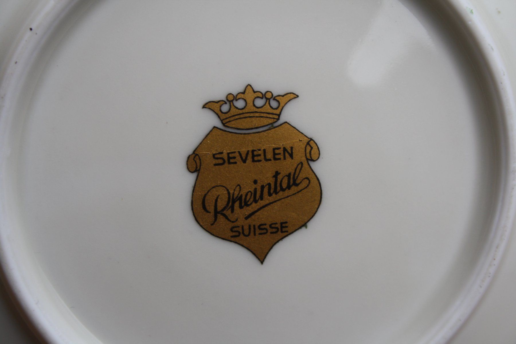 Ciotole: HENKELSCHALE KLEIN SCHLOSS WILDEGG MIT GOLDRAND – Usato da Wauwil venduto da Pneuedy 5