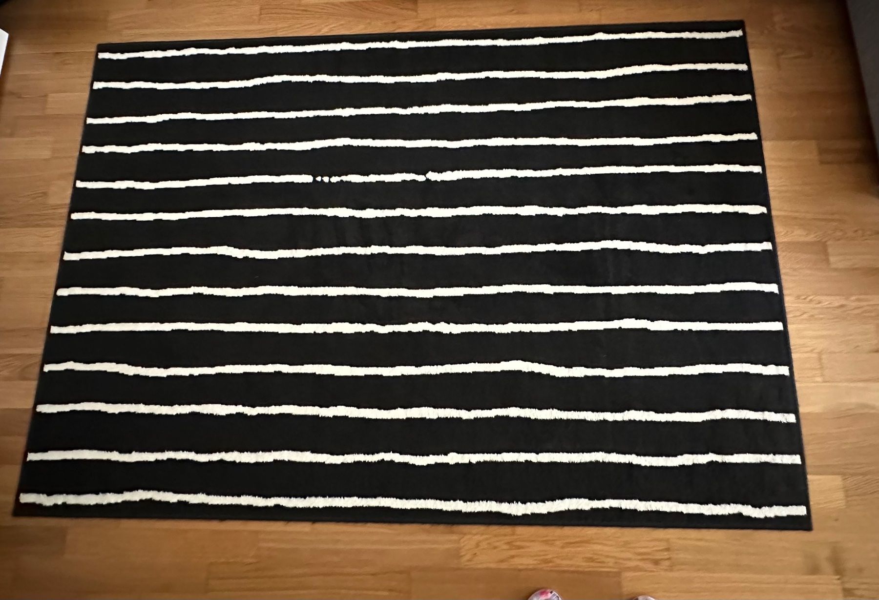 Ikea Teppiche: Teppich schwarz mit weissen Streifen – Gebraucht aus Zürich von Chrugeli73