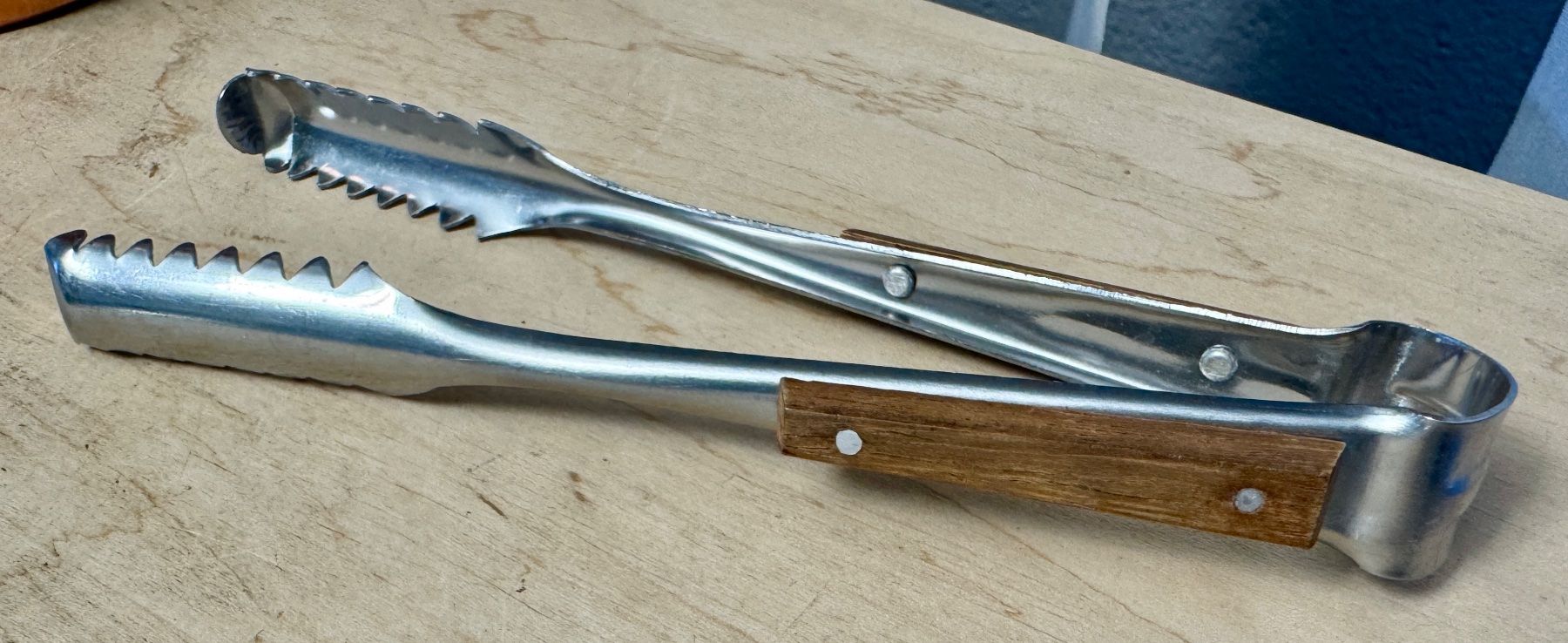 Altro per la casa: KLEINER Eiskübel Eisbehälter von Stöckli Netstal 50er – Usato da Rothrist venduto da Luckywinner 7