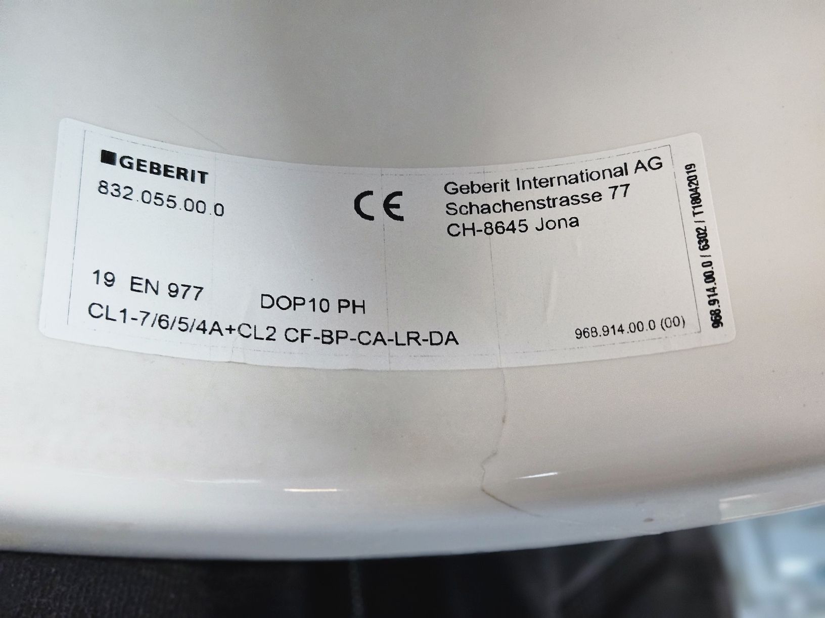 Geberit WC: Geberit Schüssel UP320 Weiss – Usato da Oberburg venduto da znas 5