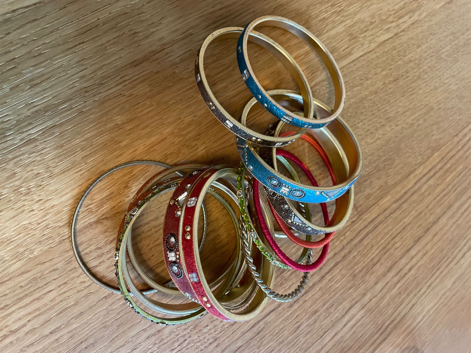 Bracciali & Braccialetti: Modeschmuck- diverse Armreifen – Usato da Forch venduto da Strawberry_JvN 1