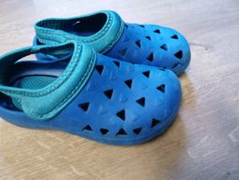 blaue Clogs Gr. 28/29