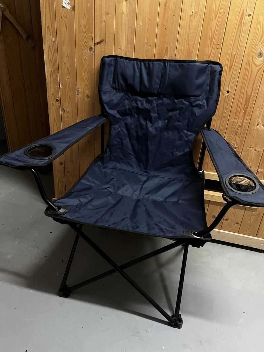 Sedie: Bequemer Campingstuhl, dunkelblau – Usato da Birr venduto da gor_sv25 1