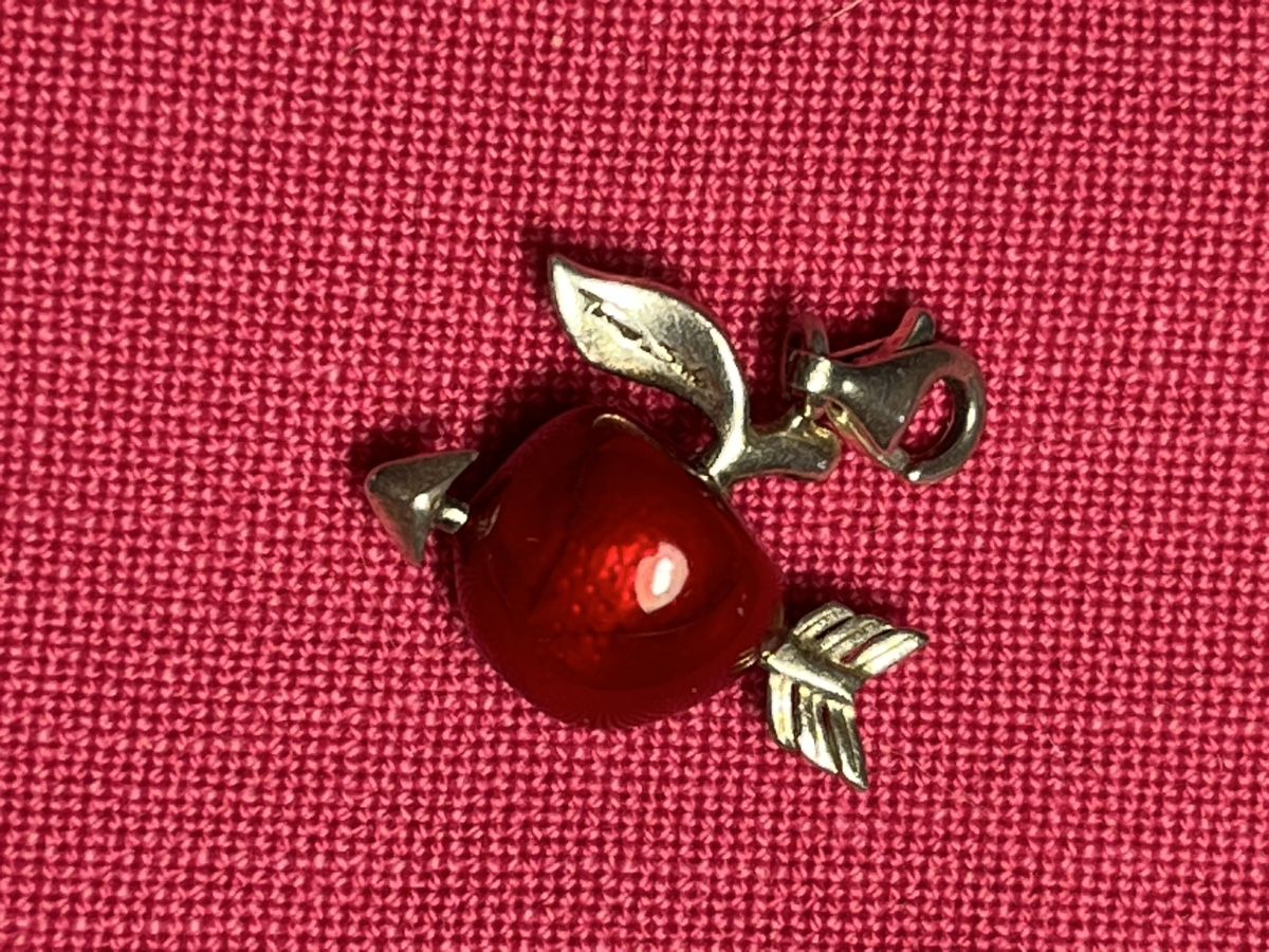 Thomas Sabo Ciondoli: Thomas Sabo Apfel mit Pfeil – Nuovo (secondo la descrizione) da Neuenhof venduto da Ivita