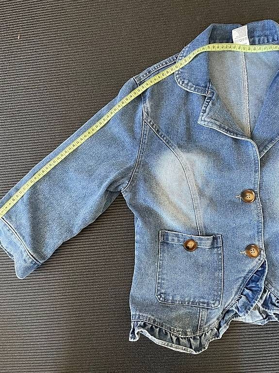 Giacche: veste en jean taille L – Usato da Vuippens venduto da ale_6gkb 3