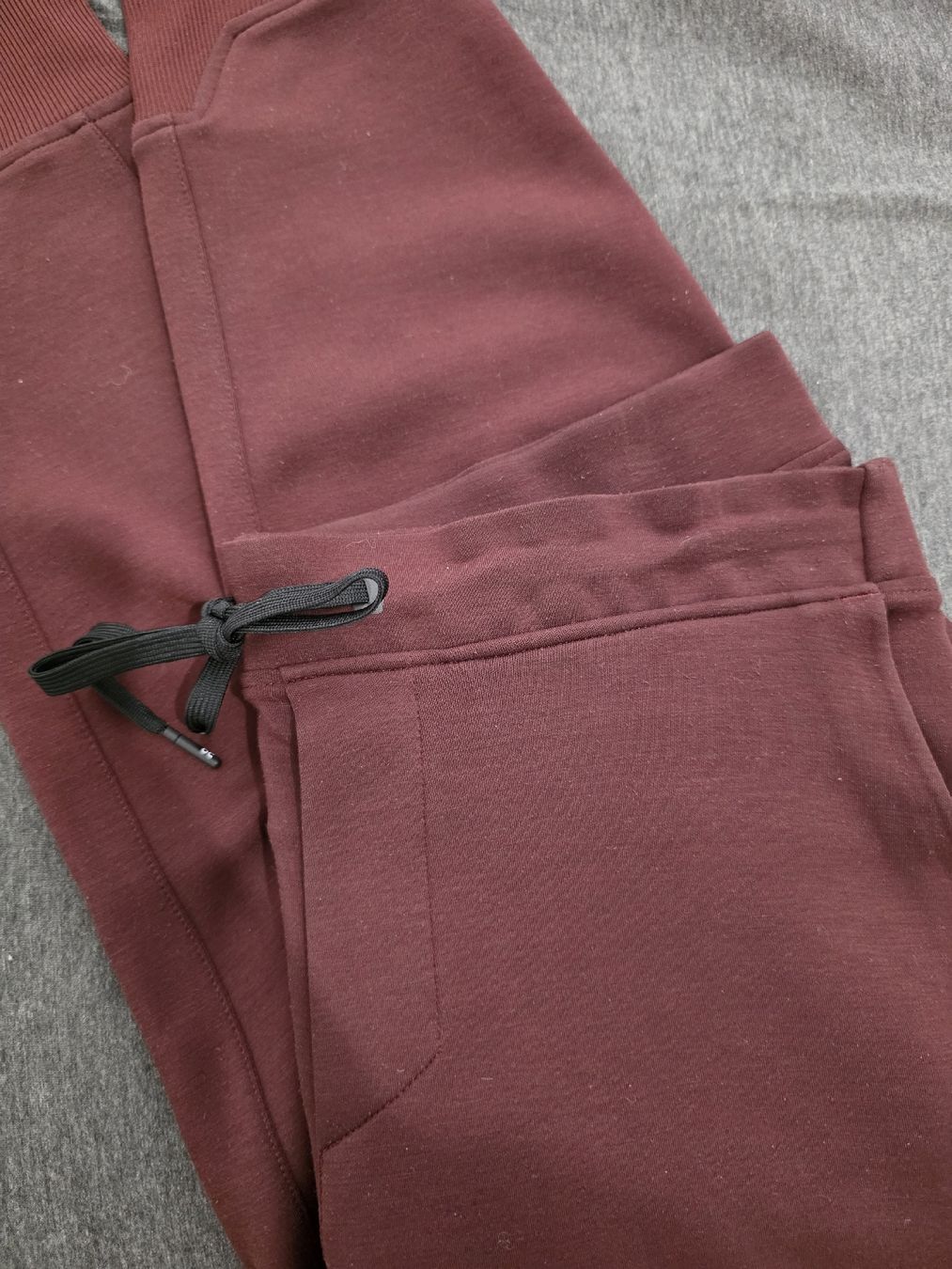 Pantaloni: ON Sweat Pants – Usato da Genève venduto da ant_5hwp 3
