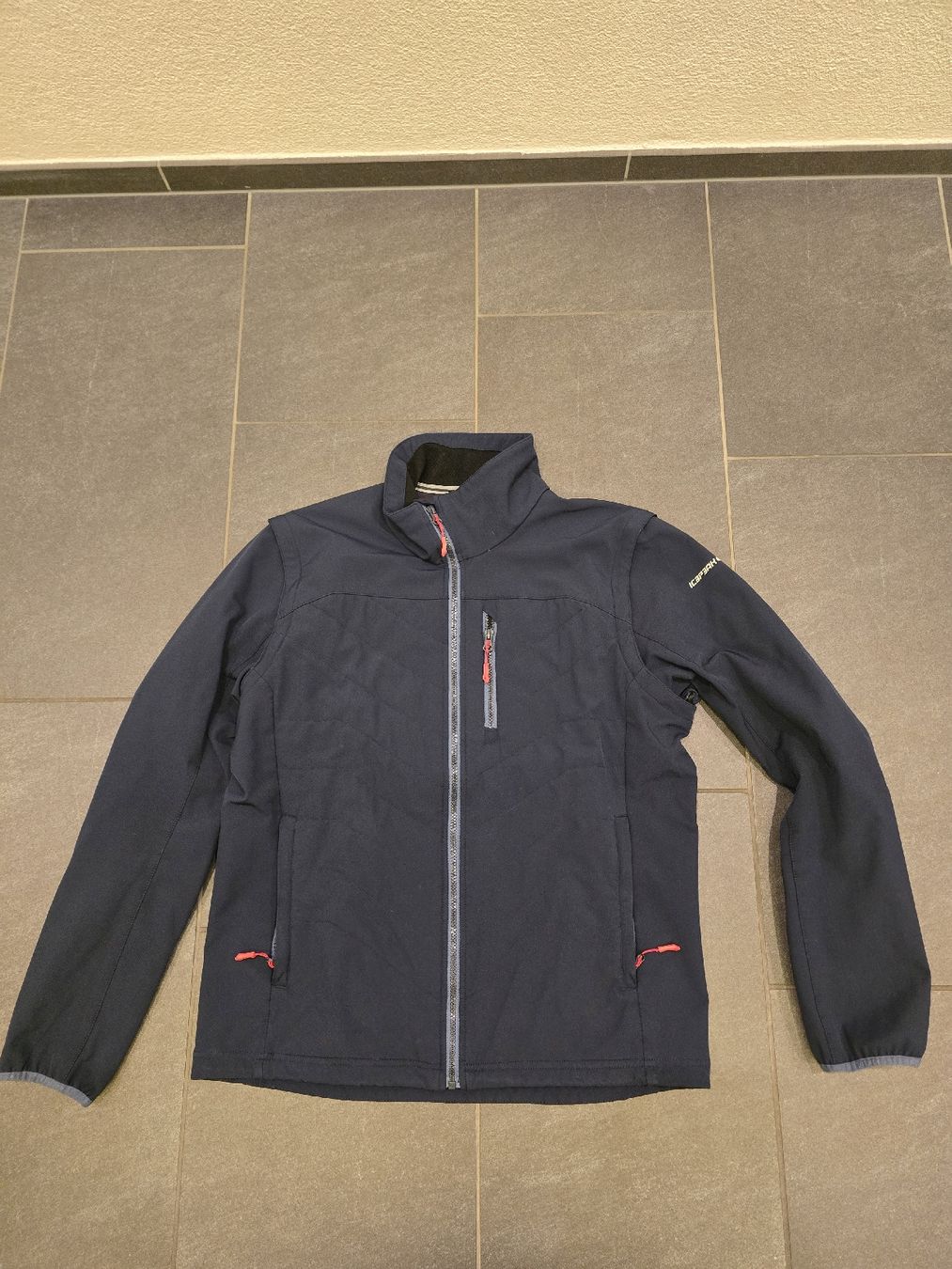 Icepeak Giacche: Softshelljacke Icepeak Gr. M Blau – Usato da Benken SG venduto da michaelaudi