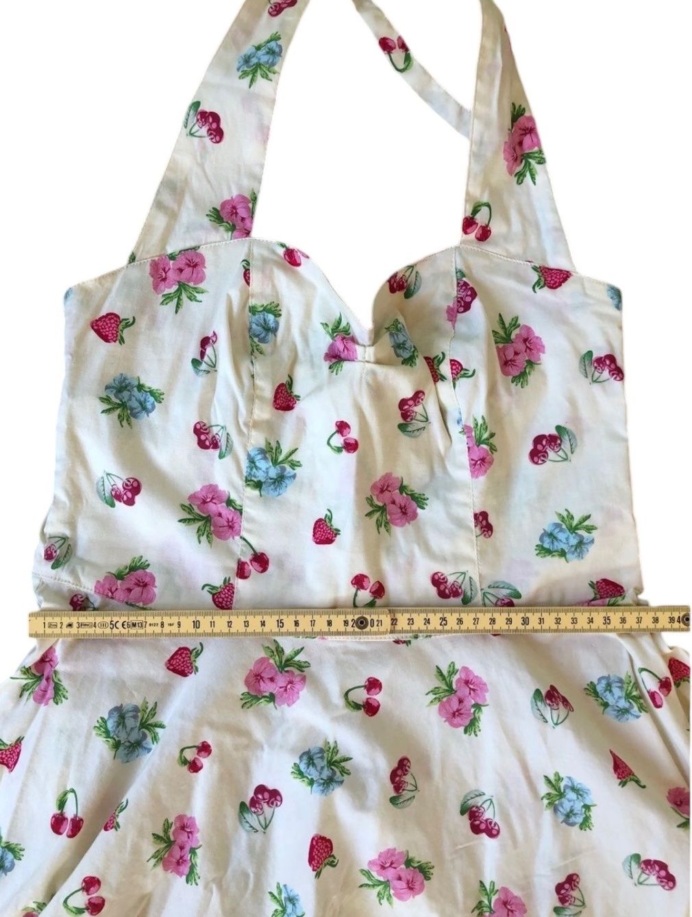 Vestiti: Robe rétro Hell Bunny – Usato da Dotzigen venduto da SecondHandGems 5